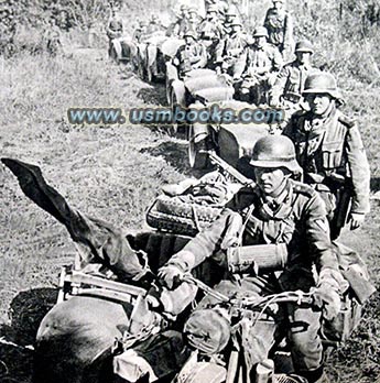 Wehrmacht motorcycle troops 1940