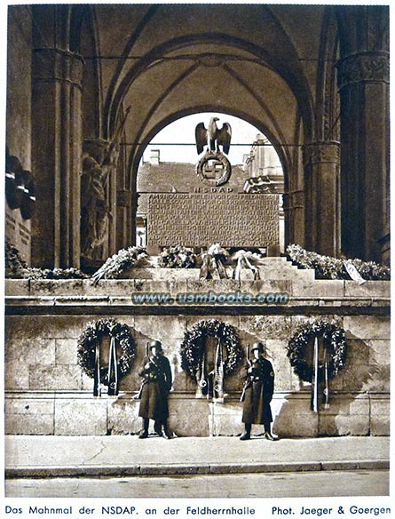 das Mahnmal der NSDAP, Feldherrnhalle Muenchen 1934, with SS guards